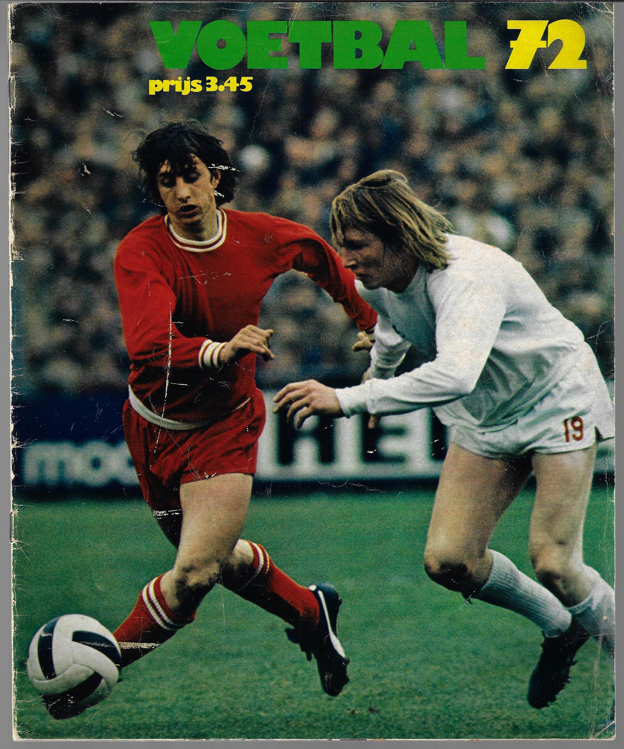 Redactie - Nieuwe Revu Voetbal jaren 60-70  losse Nummers
